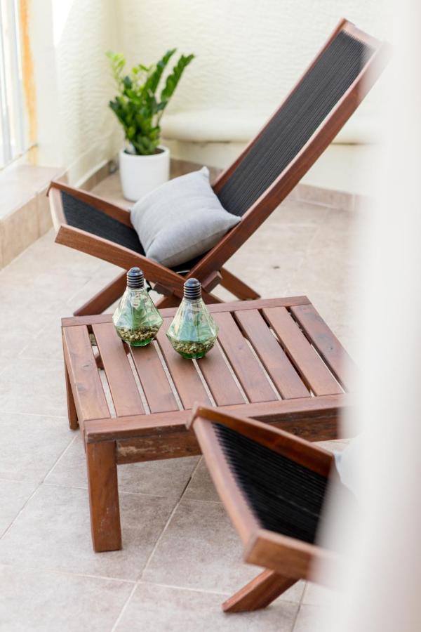 In The Shadow Of Acropolis - Spacious & Lovely Apt Atenas Exterior foto