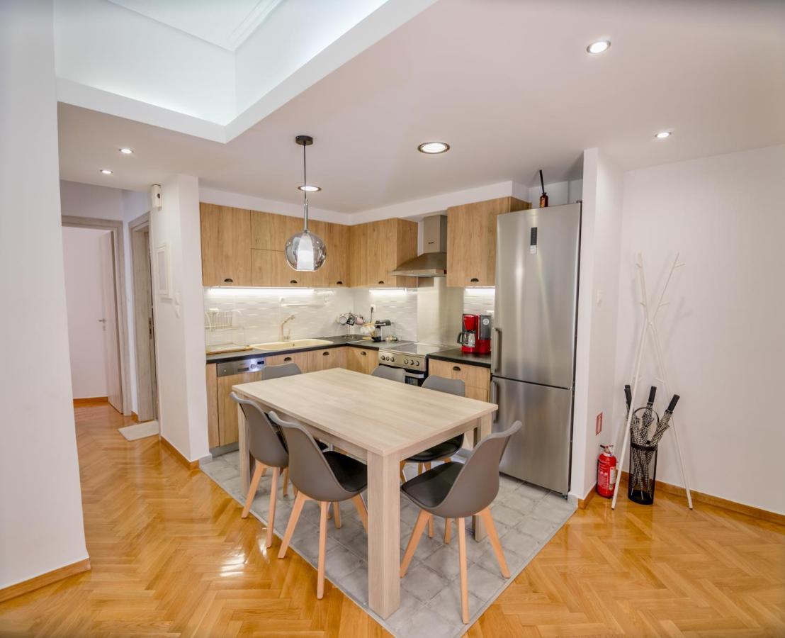 In The Shadow Of Acropolis - Spacious & Lovely Apt Atenas Exterior foto